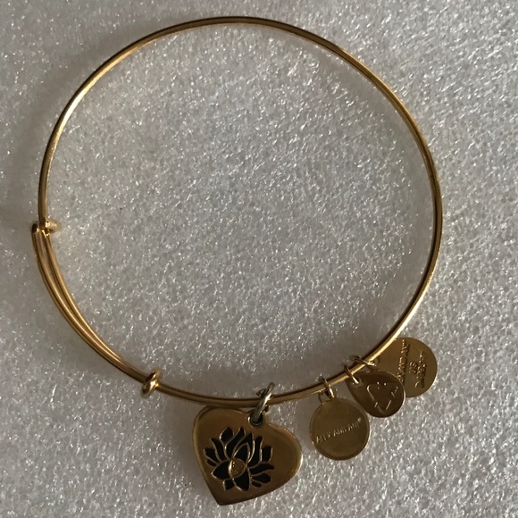 Alex and Ani Expandable Wire Bracelet Lotus Peace Petals - Picture 6 of 8